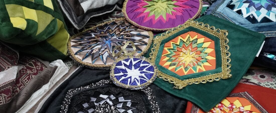 Crazy Quilt: Tips, Types, And What To Know